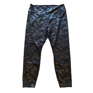 Simply VeraBlack‎ Shiny Camo Stretch Leggings High Rise Size 1x
